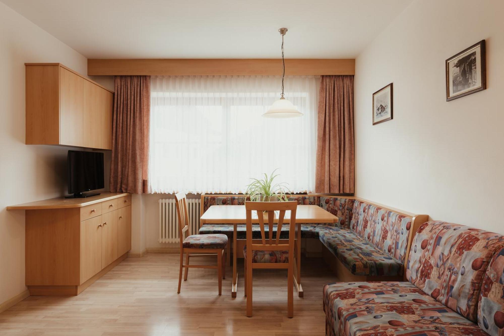 Residence Costa Burjada Colfosco Bagian luar foto